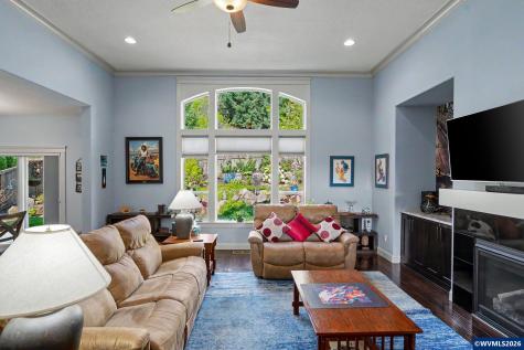 839 Sun Valley Avenue Silverton OR 97381