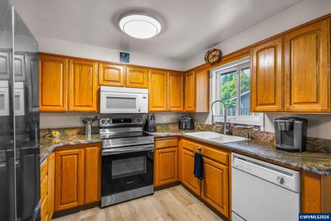 3965 48th Avenue NE Salem OR 97305