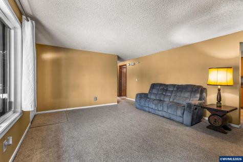 3965 48th Avenue NE Salem OR 97305