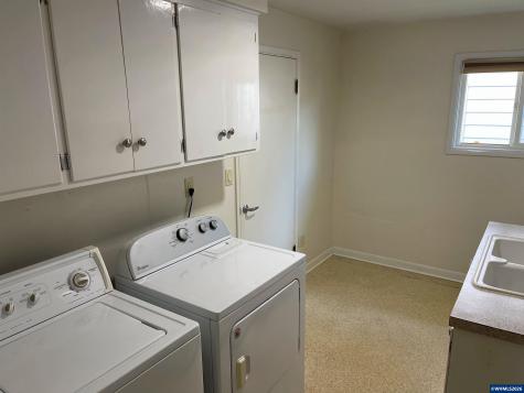 1175 Donna Avenue NE Salem OR 97301