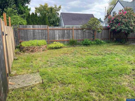 1175 Donna Avenue NE Salem OR 97301