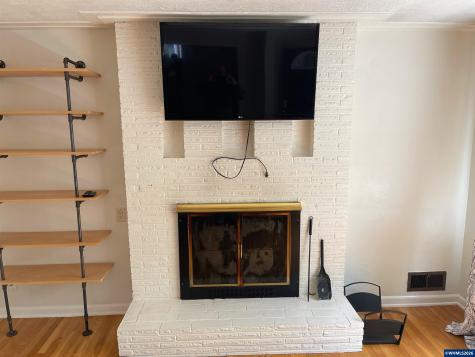 1175 Donna Avenue NE Salem OR 97301