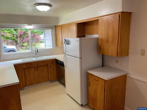 1175 Donna Avenue NE Salem OR 97301