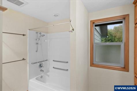 997 Julie Street N Keizer OR 97303