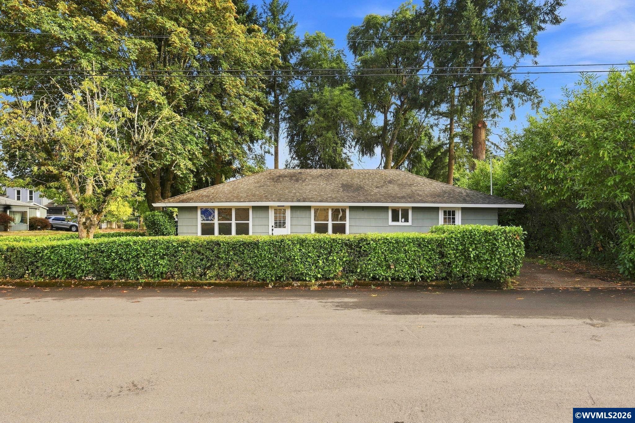 211 Sherman Street Amity OR 97101