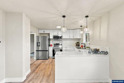 211 Sherman Street Amity OR 97101