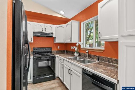 214 Jade Place Philomath OR 97370