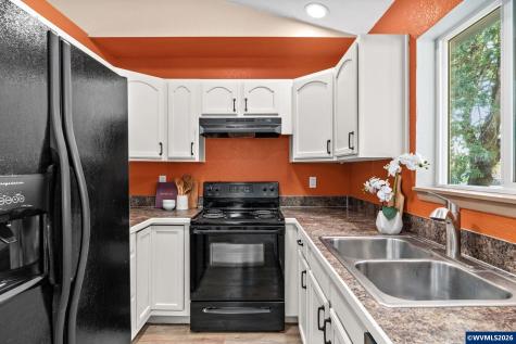 214 Jade Place Philomath OR 97370