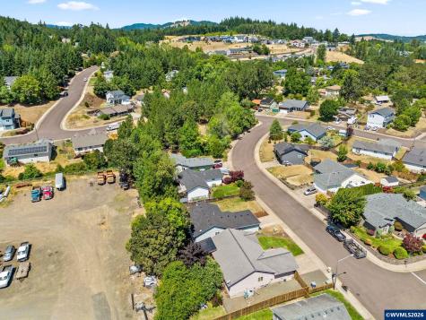 214 Jade Place Philomath OR 97370