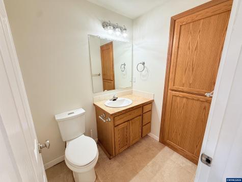 1780 Tamarack Street Sweet Home OR 97386