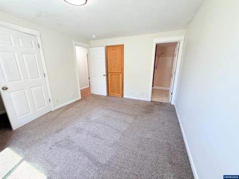 1780 Tamarack Street Sweet Home OR 97386