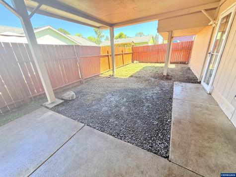 1780 Tamarack Street Sweet Home OR 97386