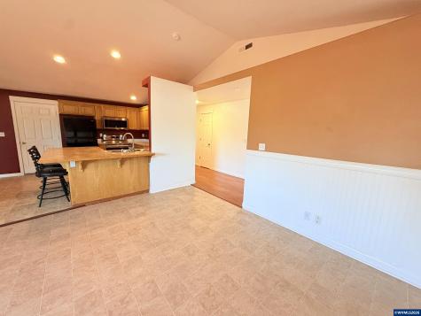 1780 Tamarack Street Sweet Home OR 97386
