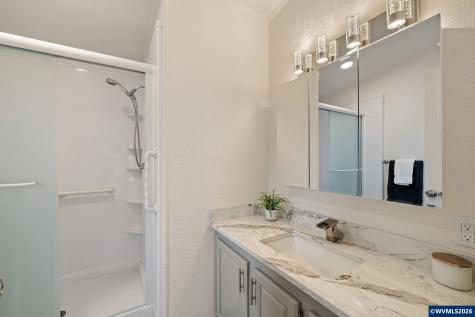510 Kelm Place Lebanon OR 97355-1196