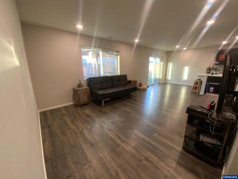 4777 Navigation Avenue NE Salem OR 97305