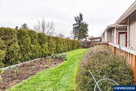 1923 Waymire Street NW Salem OR 97304