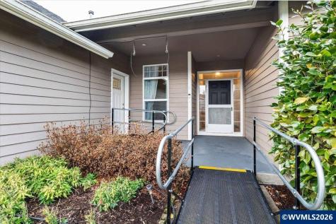 1923 Waymire Street NW Salem OR 97304