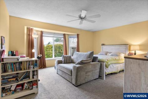 1923 Waymire Street NW Salem OR 97304
