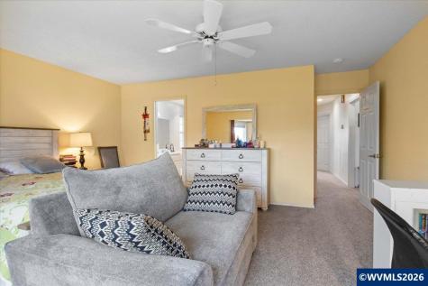 1923 Waymire Street NW Salem OR 97304