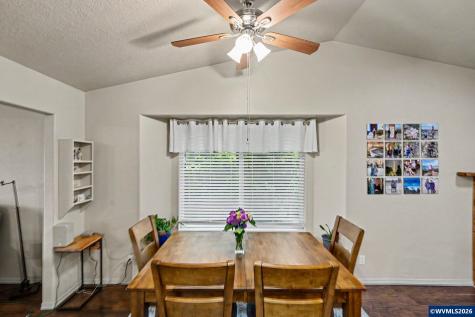 4255 Great Plains Drive NE Salem OR 97305