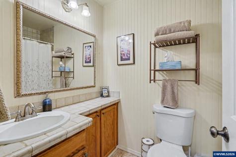4255 Great Plains Drive NE Salem OR 97305