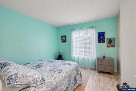 4255 Great Plains Drive NE Salem OR 97305