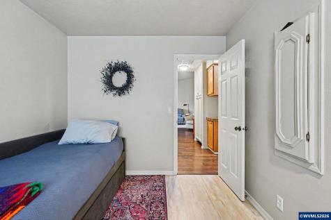 4255 Great Plains Drive NE Salem OR 97305