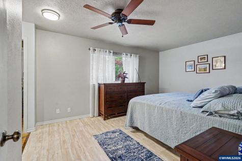 4255 Great Plains Drive NE Salem OR 97305
