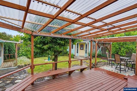 4255 Great Plains Drive NE Salem OR 97305