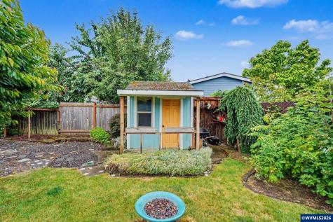 4255 Great Plains Drive NE Salem OR 97305