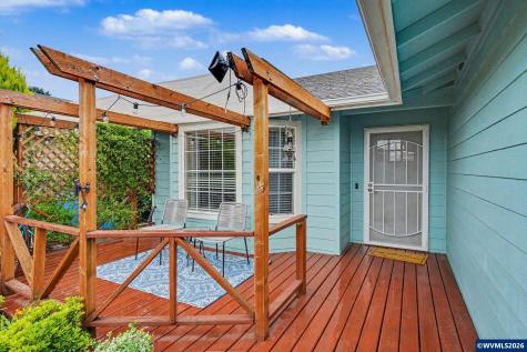 4255 Great Plains Drive NE Salem OR 97305