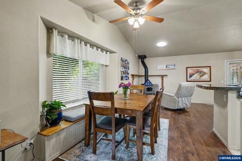 4255 Great Plains Drive NE Salem OR 97305