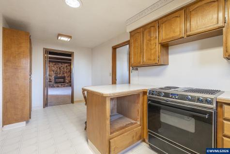 2496 62nd Avenue SE Salem OR 97317