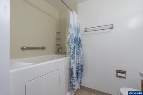 2496 62nd Avenue SE Salem OR 97317