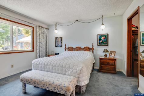 30248 S Barlow Road Hubbard OR 97032