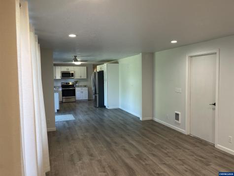 297 Heffley Street S Monmouth OR 97361