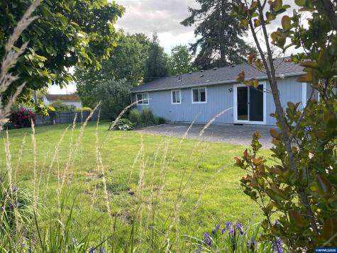 297 Heffley Street S Monmouth OR 97361