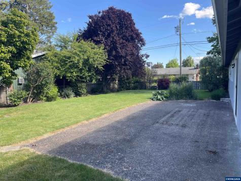297 Heffley Street S Monmouth OR 97361