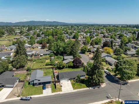 297 Heffley Street S Monmouth OR 97361