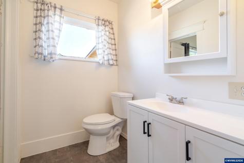 1116 SE 7th Avenue Albany OR 97321