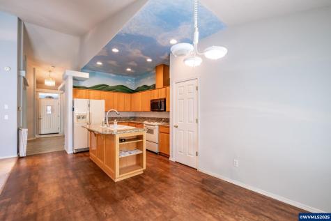 4414 Indian Earth Avenue NE Salem OR 97305