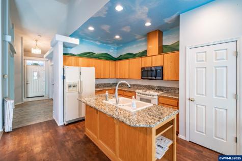4414 Indian Earth Avenue NE Salem OR 97305