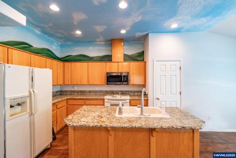 4414 Indian Earth Avenue NE Salem OR 97305