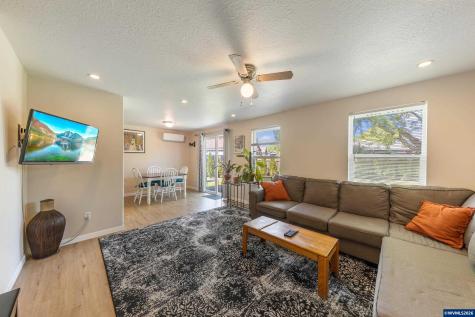 920 SW Myrtle Court Mcminnville OR 97128