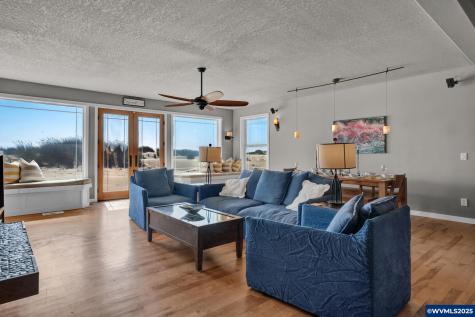 118 NW Oceania Drive Waldport OR 97394-9438