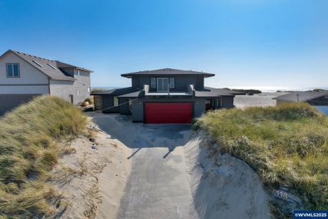118 NW Oceania Drive Waldport OR 97394-9438