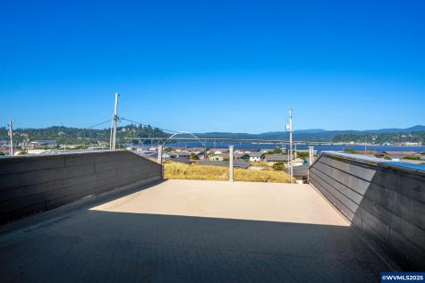 118 NW Oceania Drive Waldport OR 97394-9438