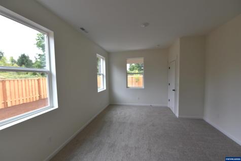 845 Oakleaf Way Silverton OR 97381-2536