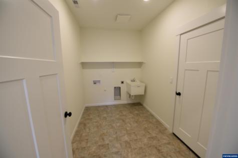 845 Oakleaf Way Silverton OR 97381-2536