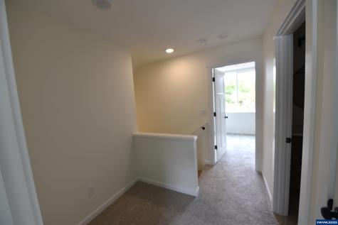 845 Oakleaf Way Silverton OR 97381-2536